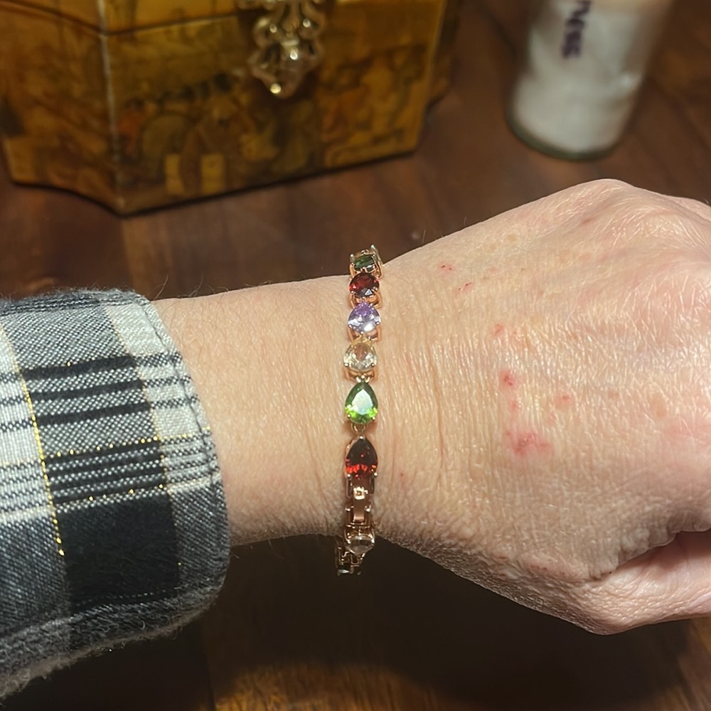 Vintage Rare Birthstone bracelet excellent condition. - Picture 5 of 6